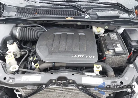 2013 Chrysler Town & Country Touring-L z USA, uszkodzony, nr VIN 2C4RC1CGXDR595724